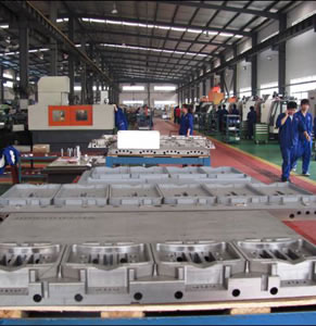 China Plastic Mold Factory